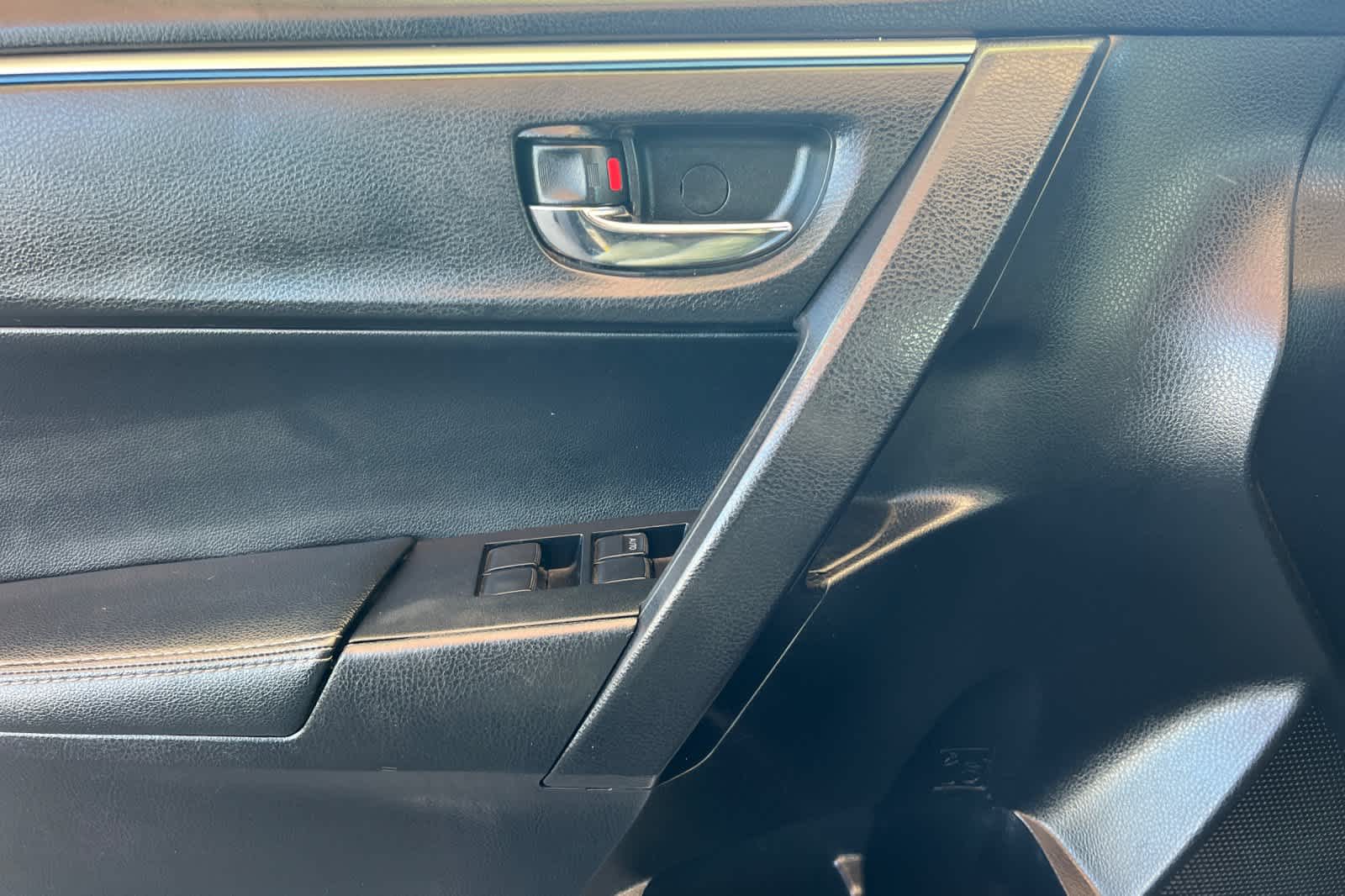 Thumbnail: 2016 Toyota Corolla - 12