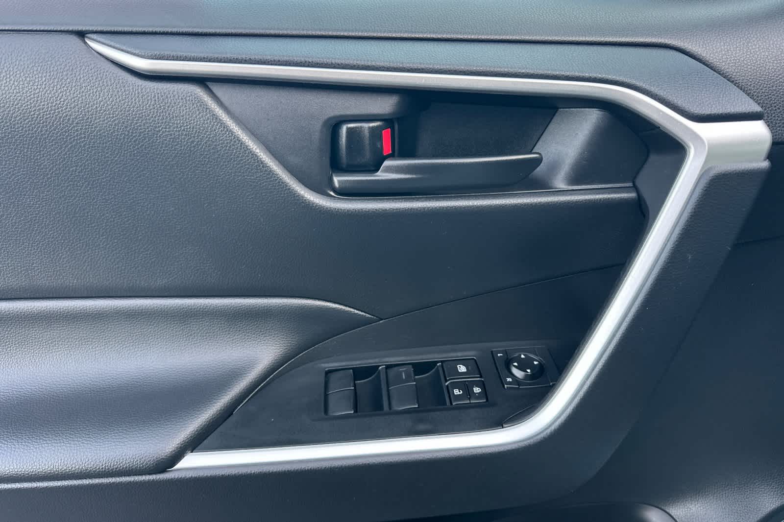 Thumbnail: 2024 Toyota RAV4 - 12