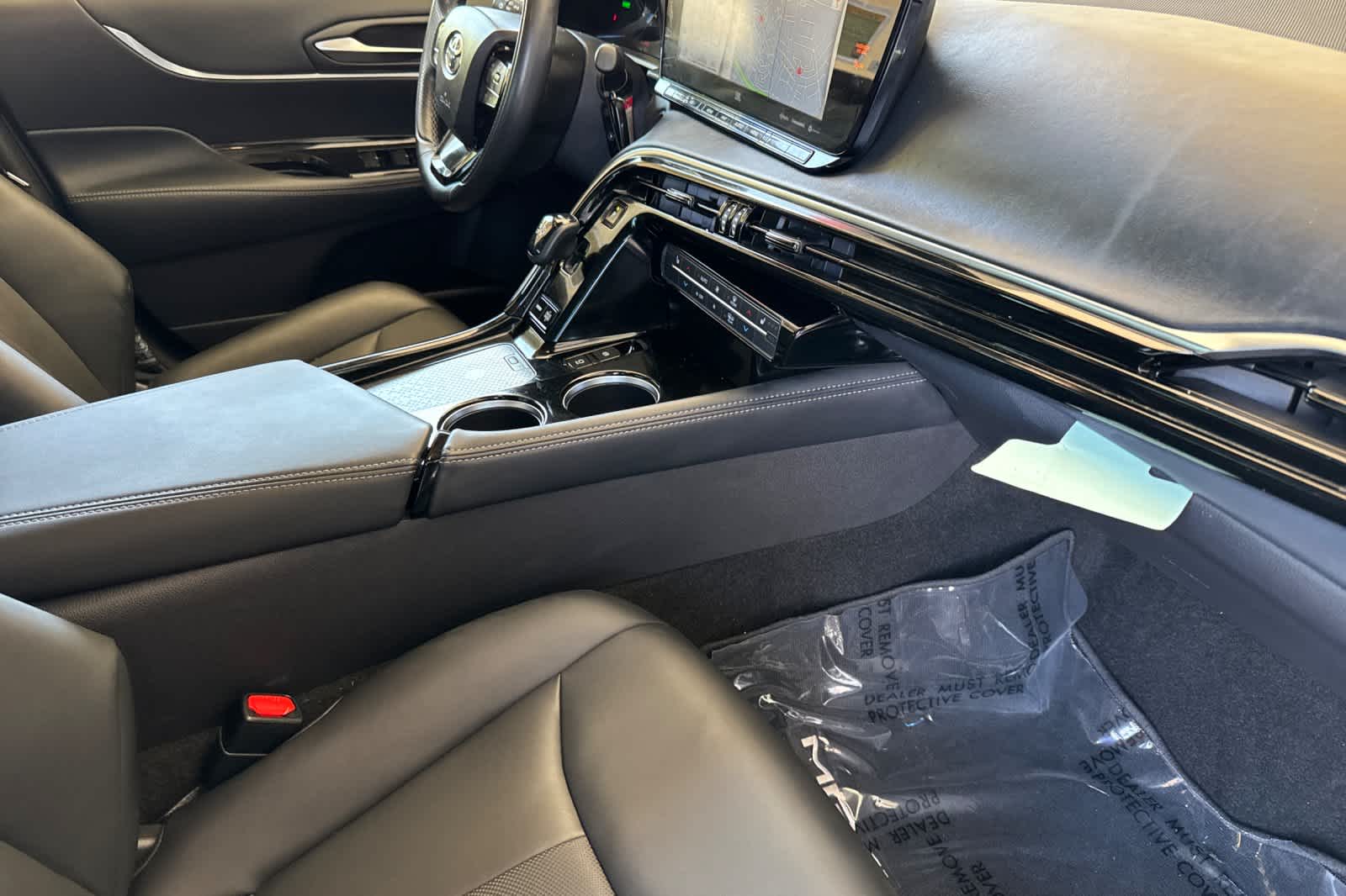 Thumbnail: 2021 Toyota Mirai - 16