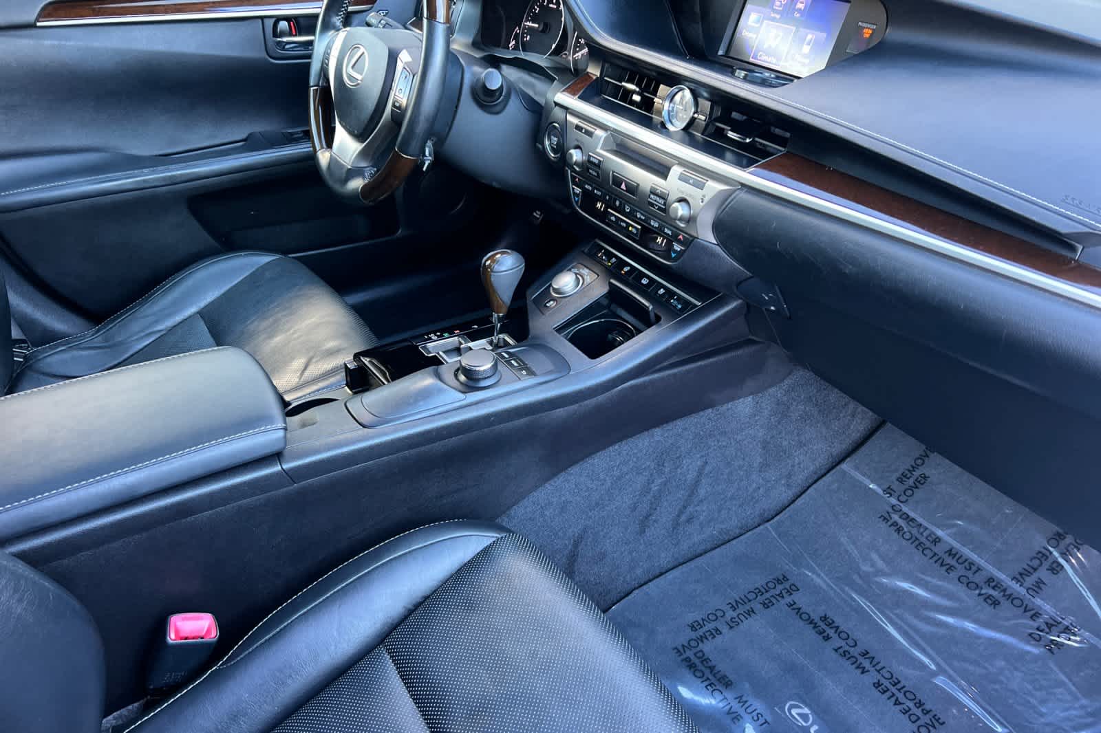 Thumbnail: 2013 Lexus ES - 16