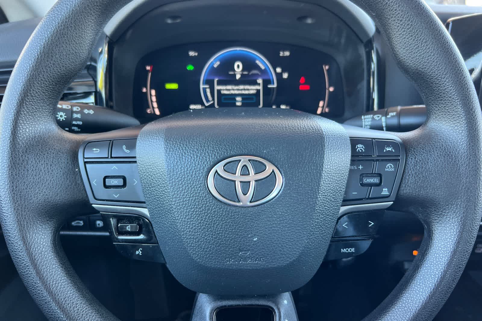 Thumbnail: 2025 Toyota Camry - 24
