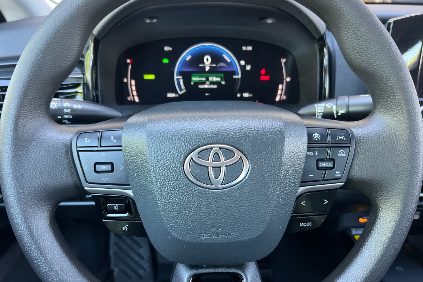 Thumbnail: 2025 Toyota Camry - 24