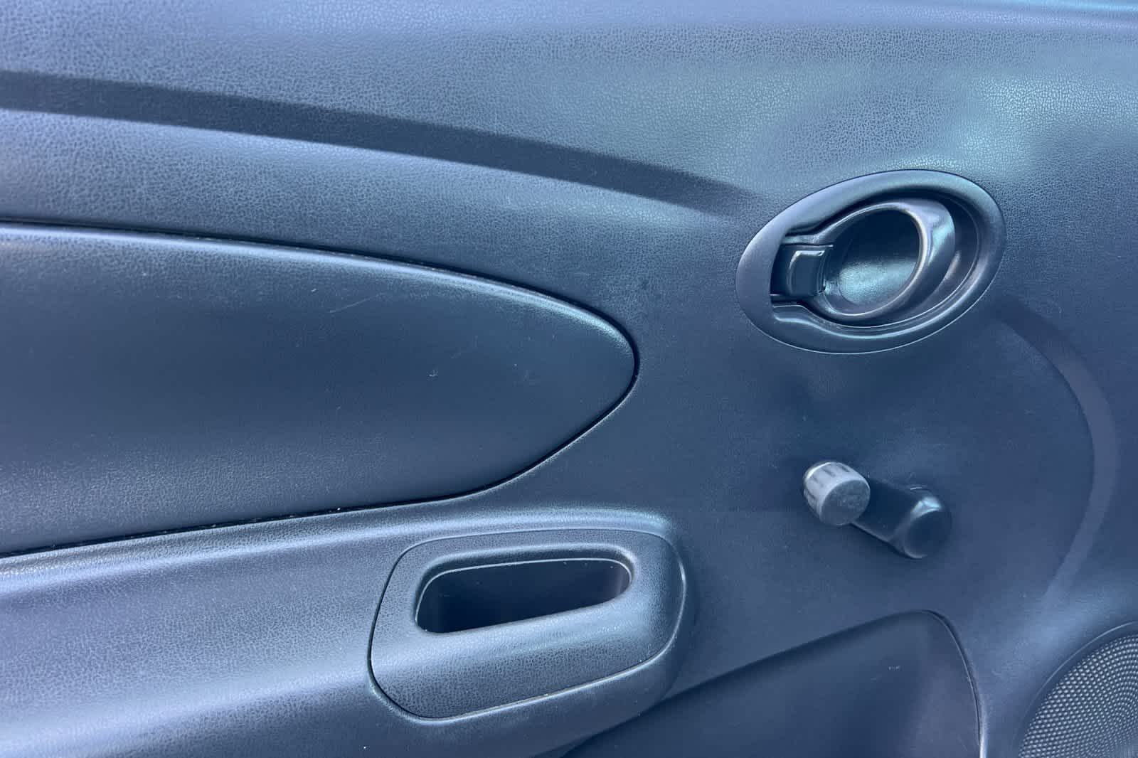 Thumbnail: 2014 Nissan Versa - 12