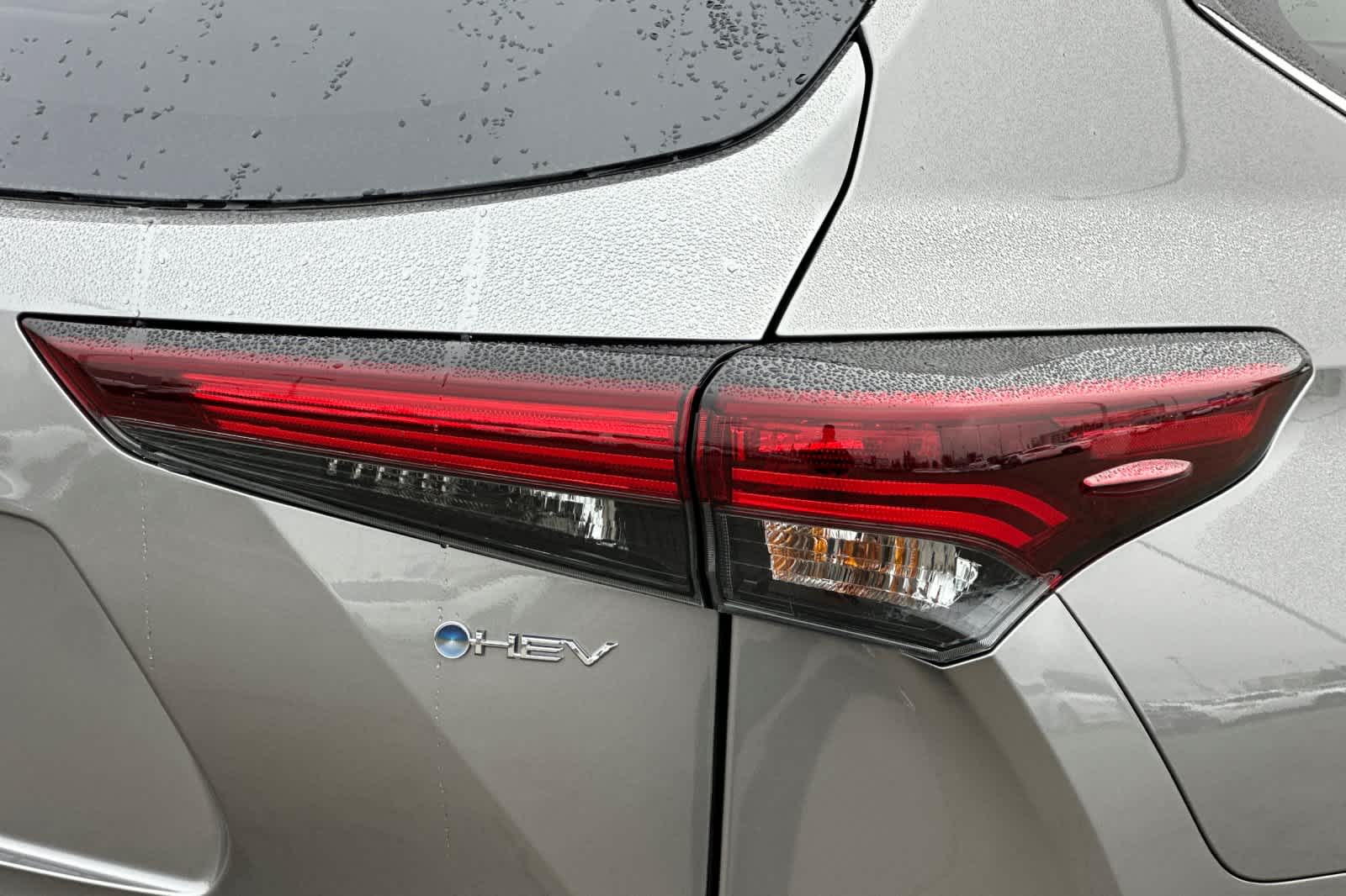 Thumbnail: 2026 Toyota Highlander - 32