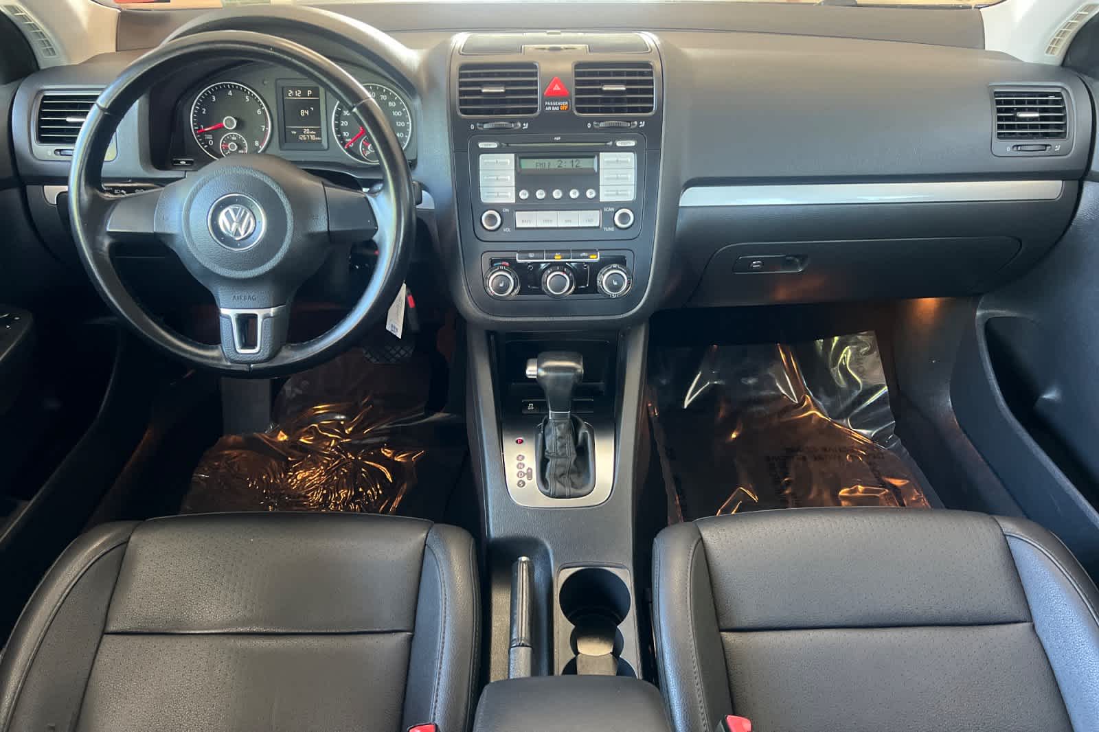 Thumbnail: 2010 Volkswagen Jetta - 3