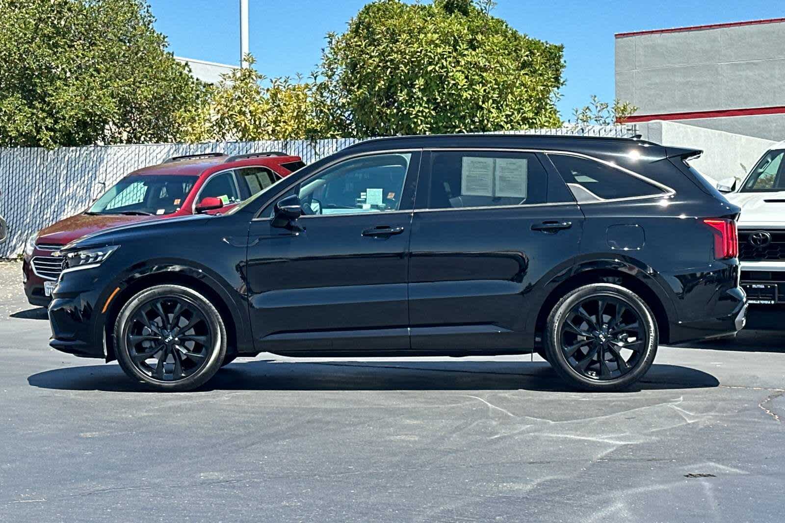 Thumbnail: 2021 Kia Sorento - 9