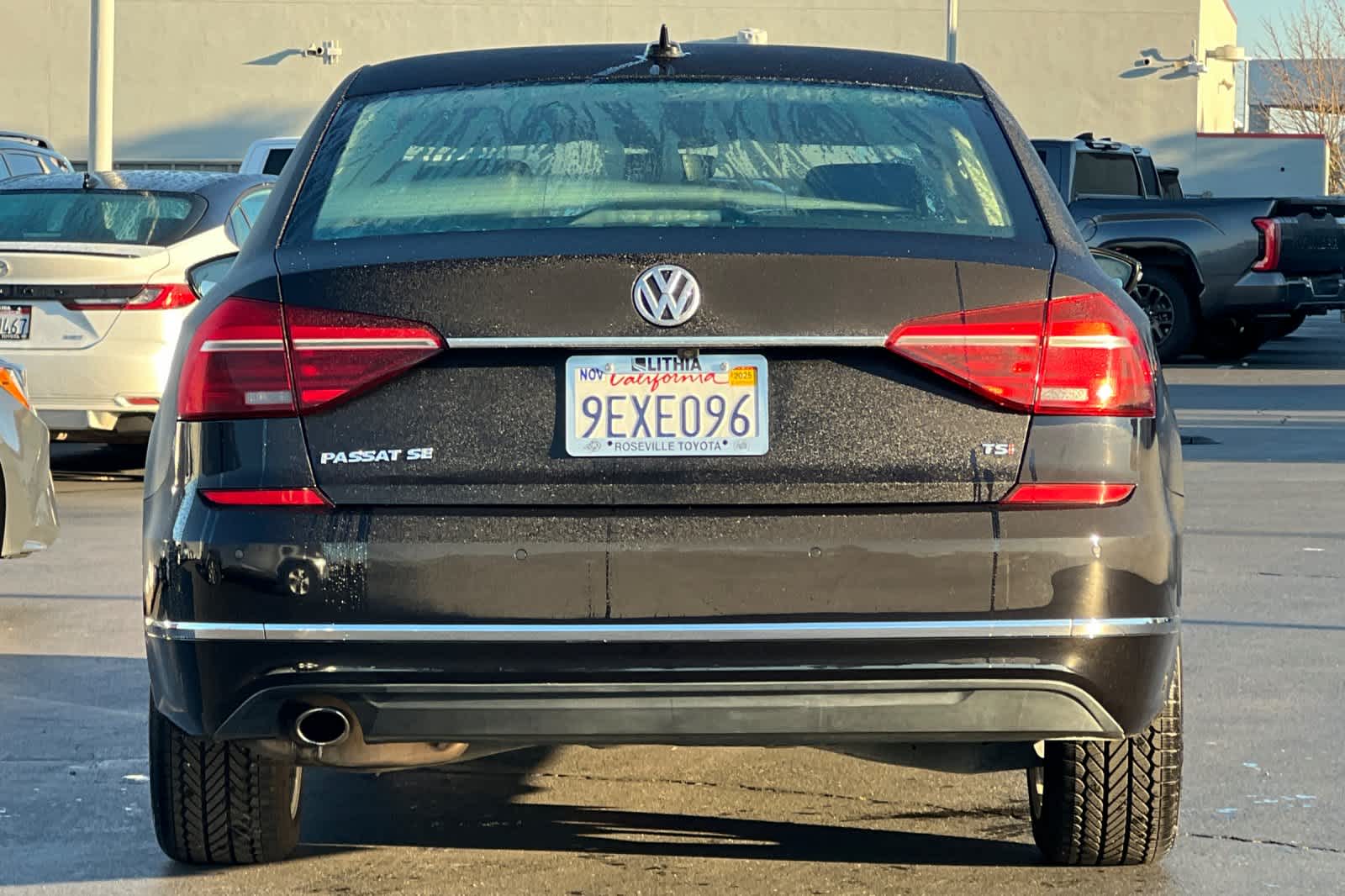 Thumbnail: 2018 Volkswagen Passat - 8