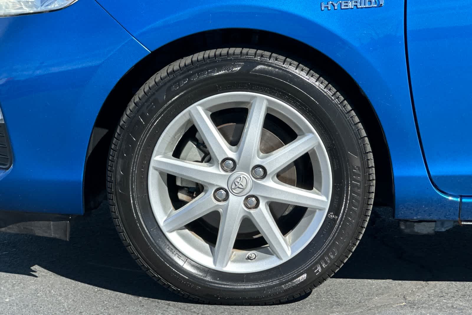 Thumbnail: 2012 Toyota Prius c - 29