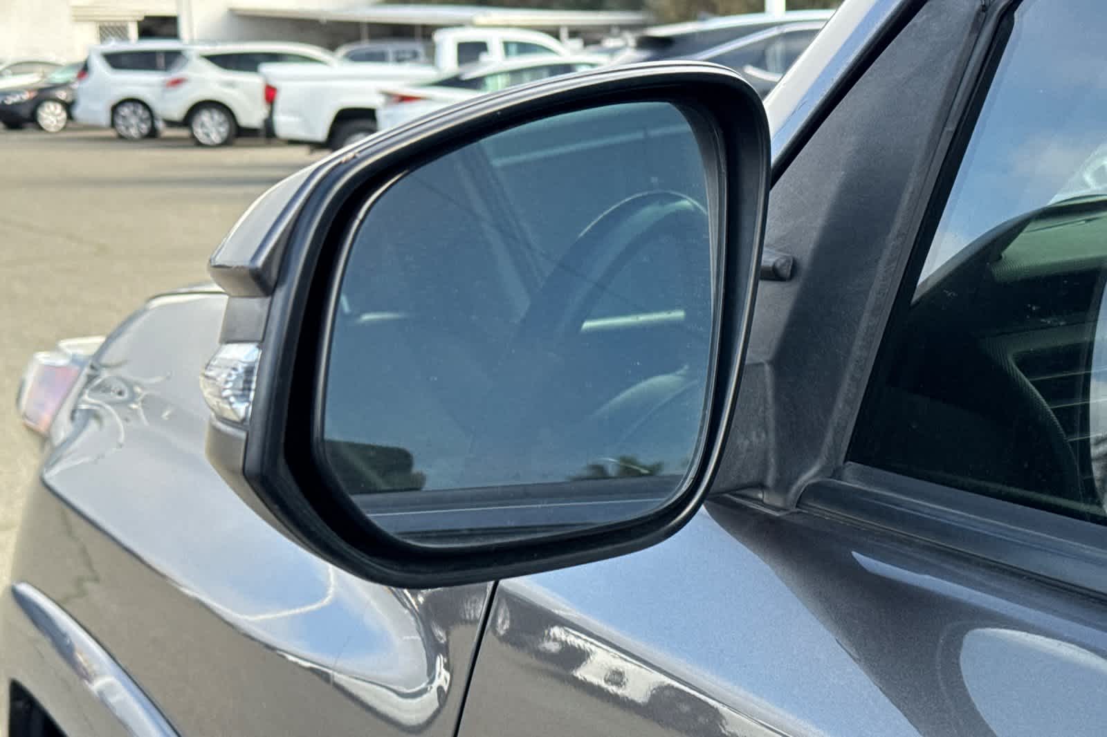 Thumbnail: 2015 Toyota 4Runner - 18