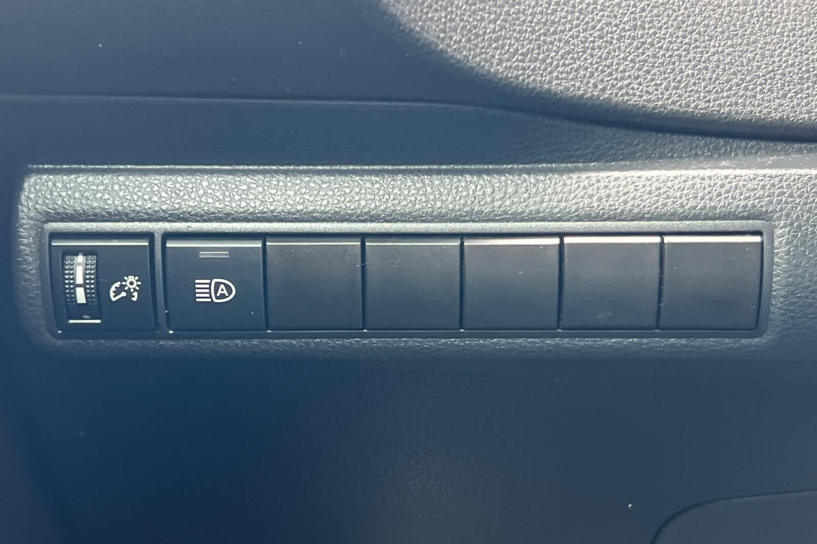 Thumbnail: 2022 Toyota Corolla - 26