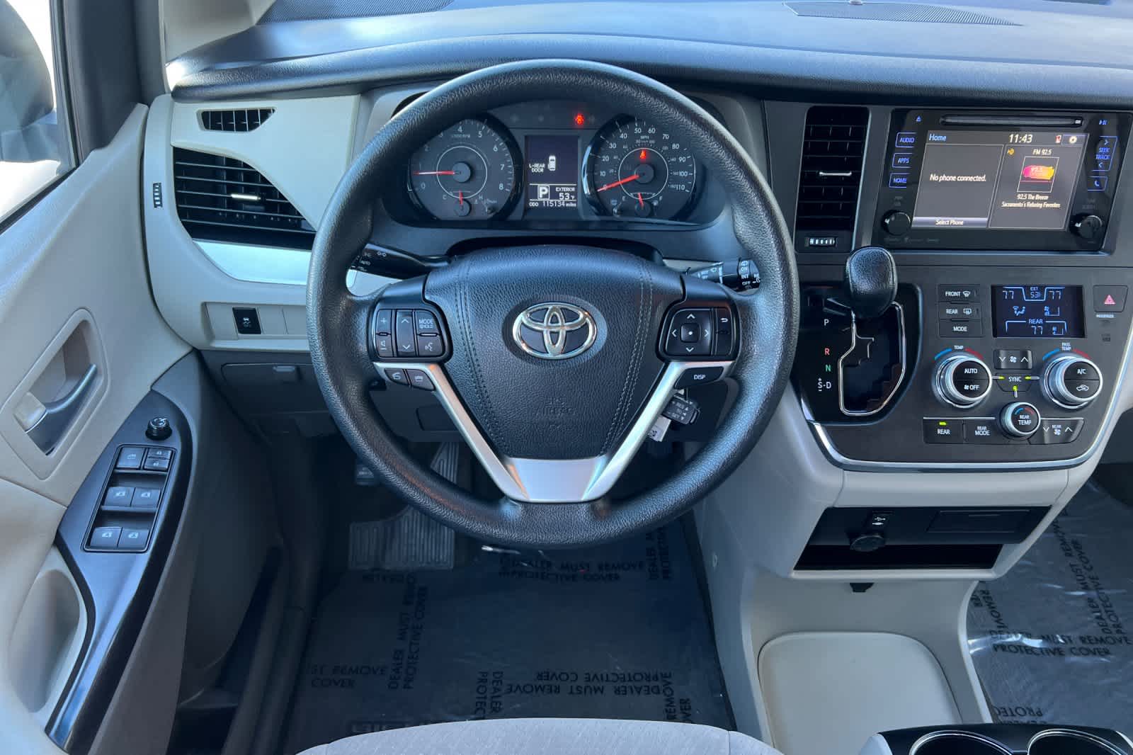 Thumbnail: 2017 Toyota Sienna - 15