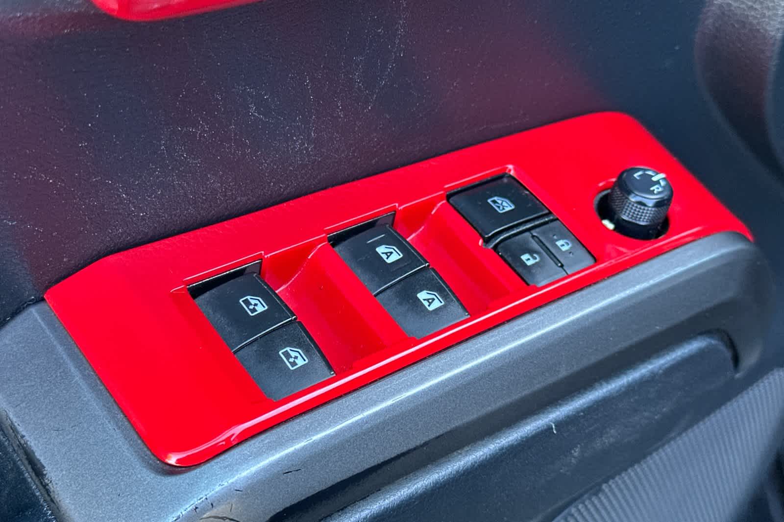 Thumbnail: 2019 Toyota Tacoma - 13