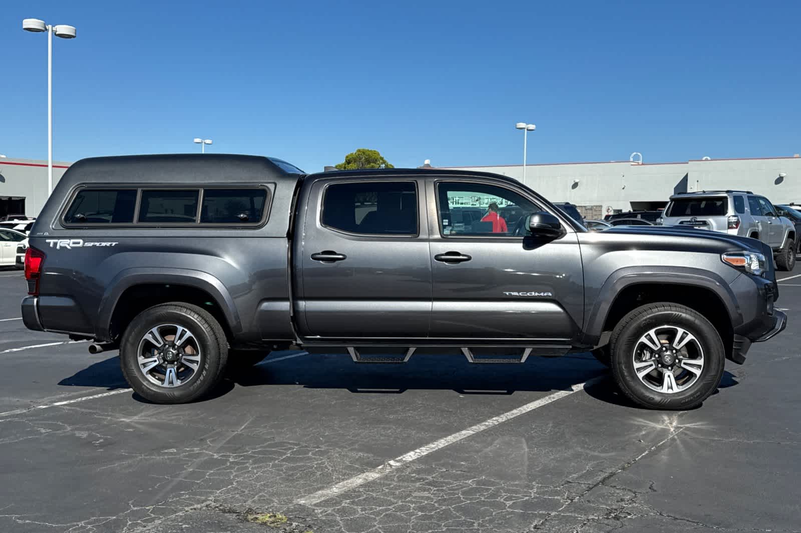 Thumbnail: 2019 Toyota Tacoma - 6