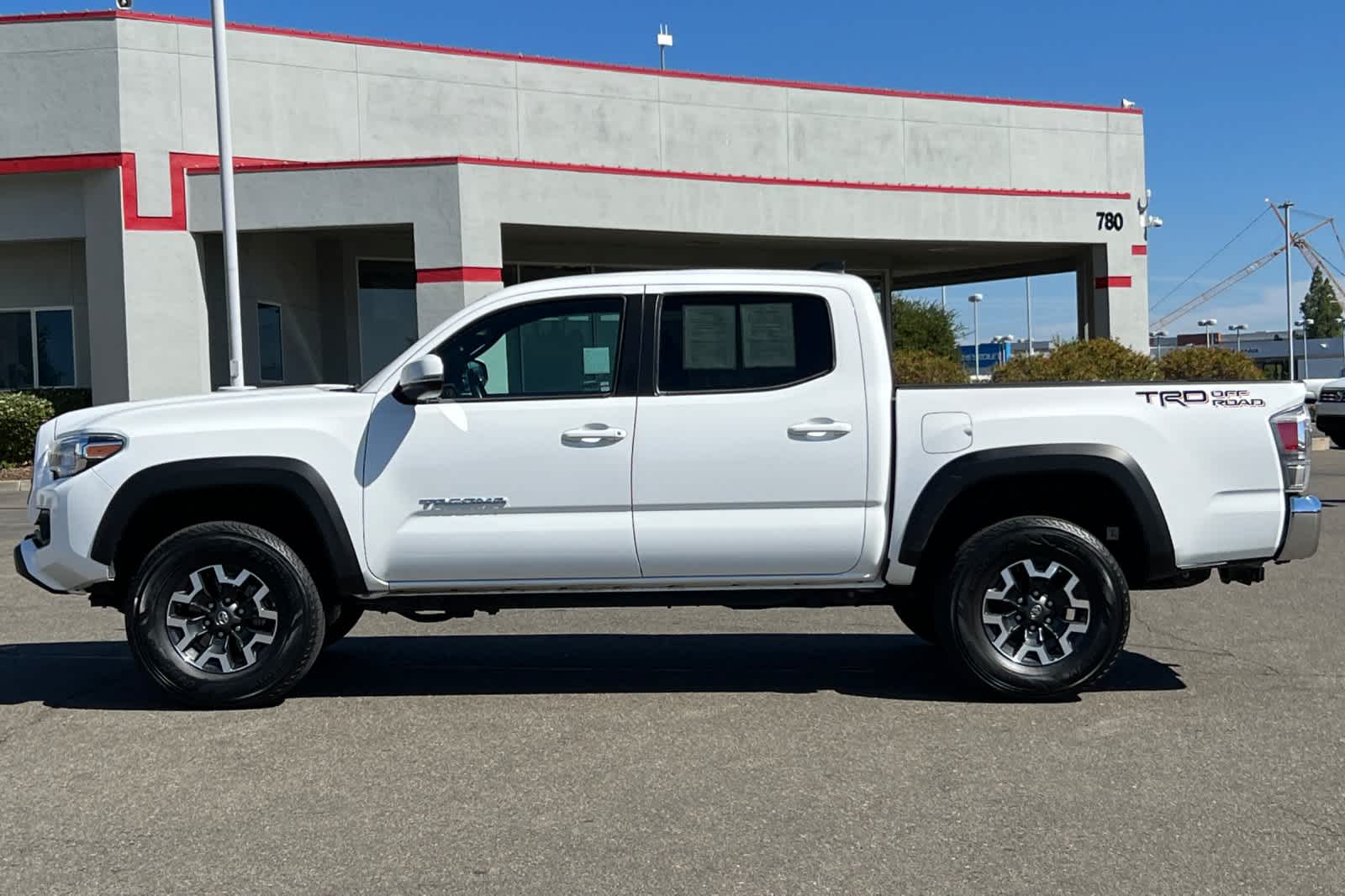 2023 Toyota Tacoma TRD Off-Road 9