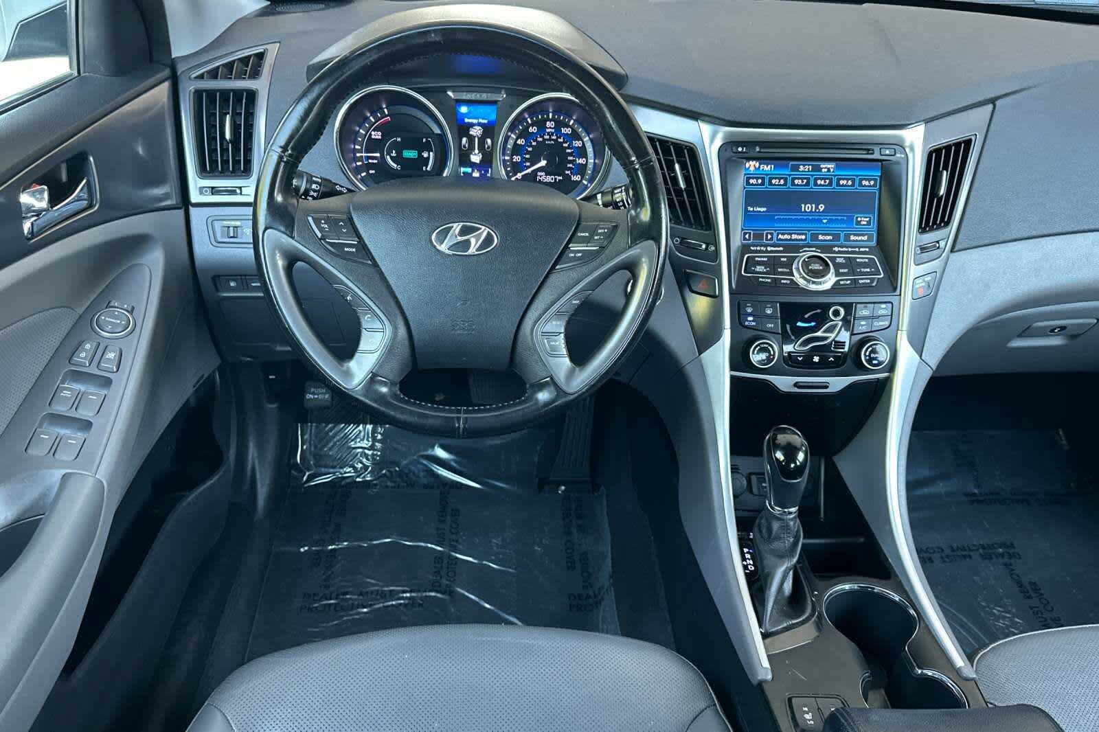 Thumbnail: 2013 Hyundai Sonata - 15