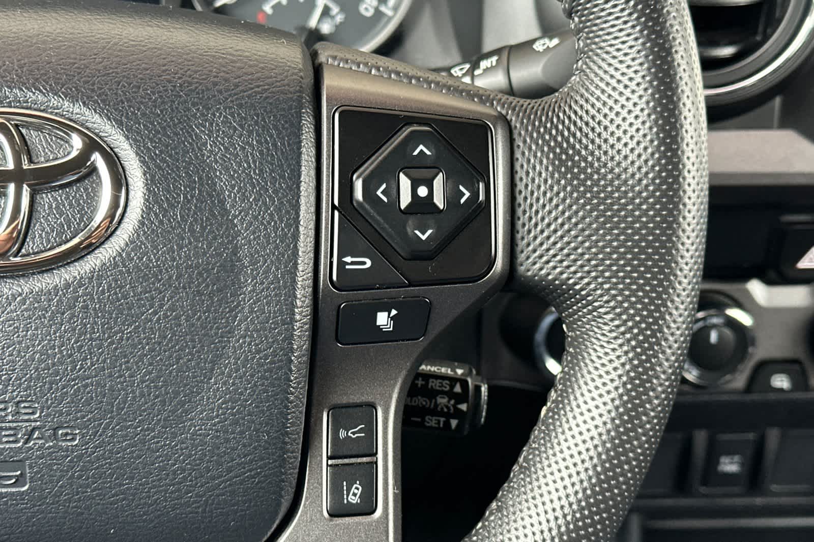 Thumbnail: 2023 Toyota Tacoma - 26