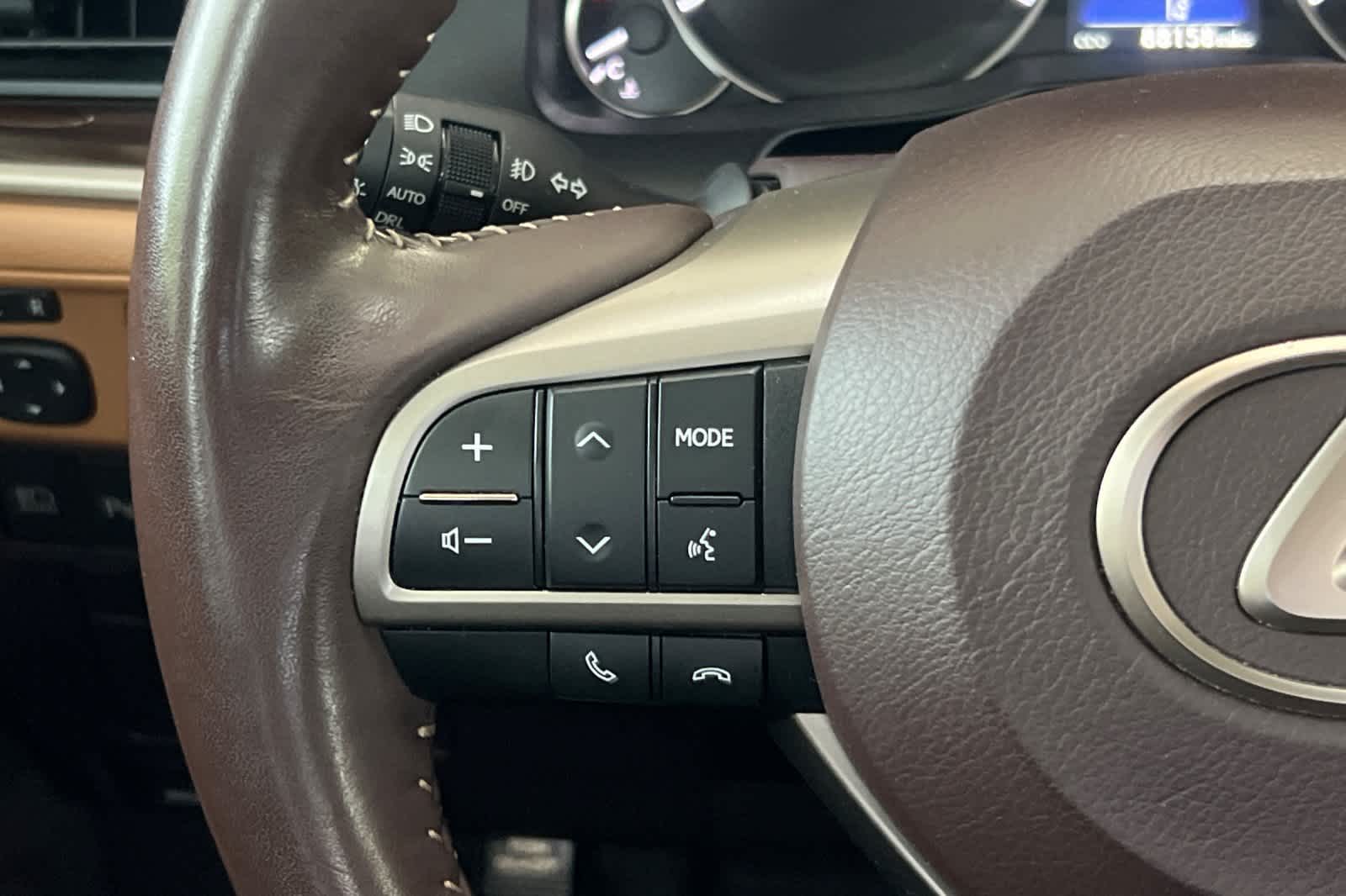 Thumbnail: 2018 Lexus ES - 26