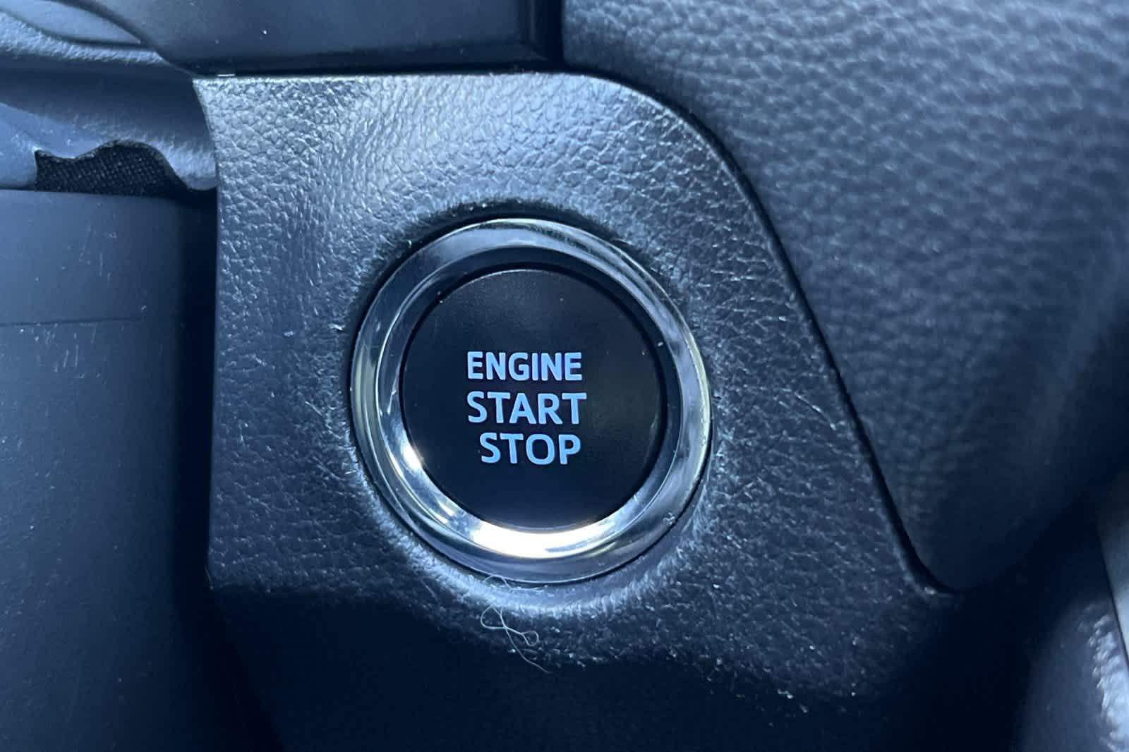 Thumbnail: 2021 Toyota RAV4 - 24