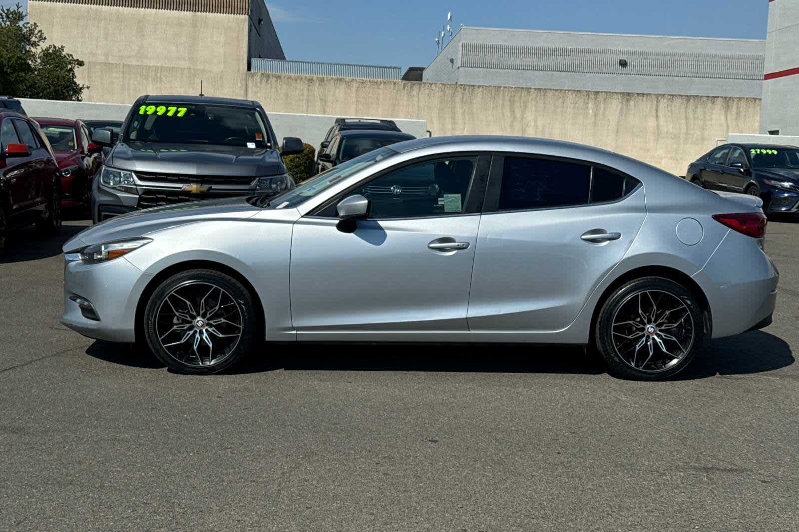Thumbnail: 2018 Mazda Mazda3 - 9