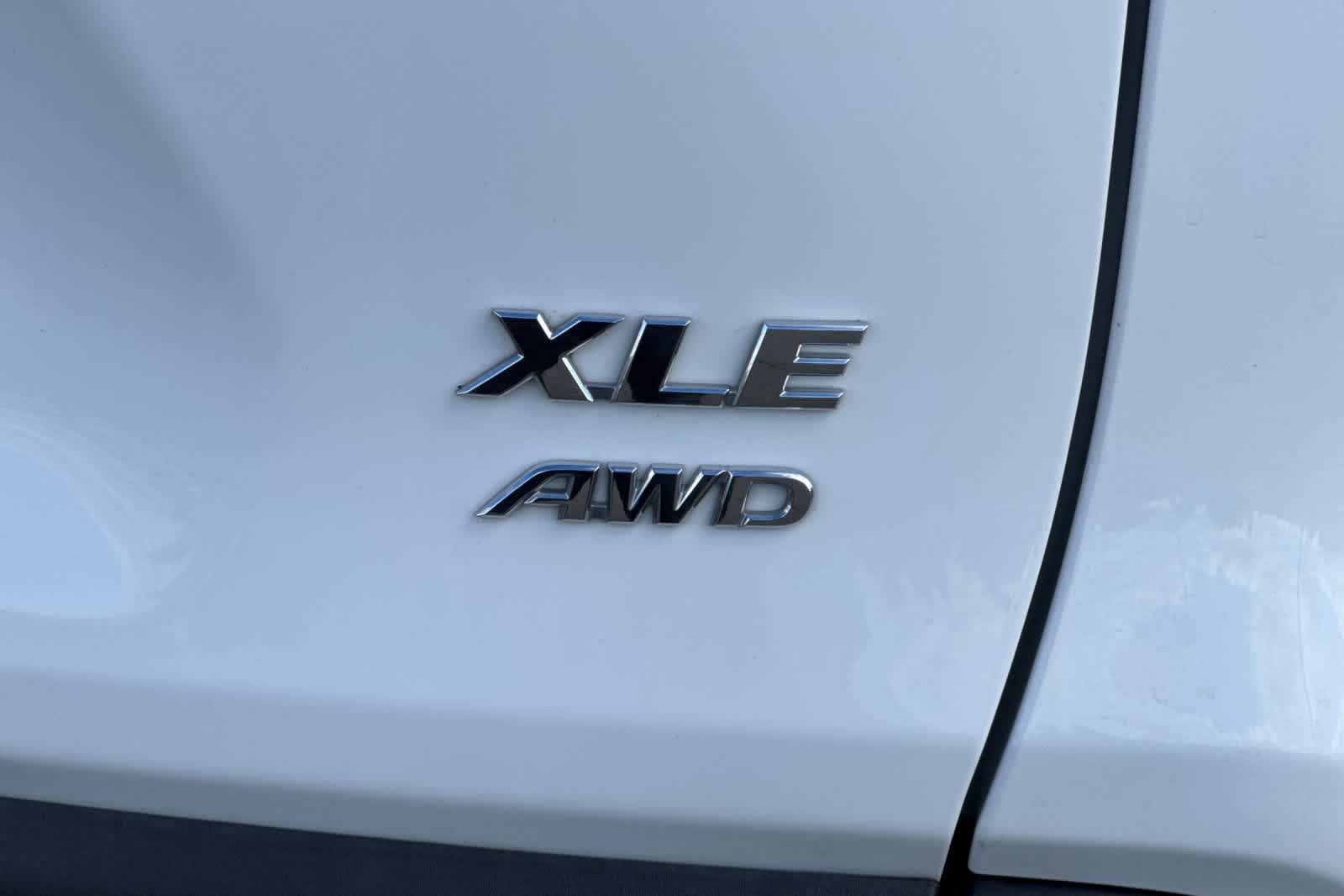 Thumbnail: 2022 Toyota RAV4 - 31