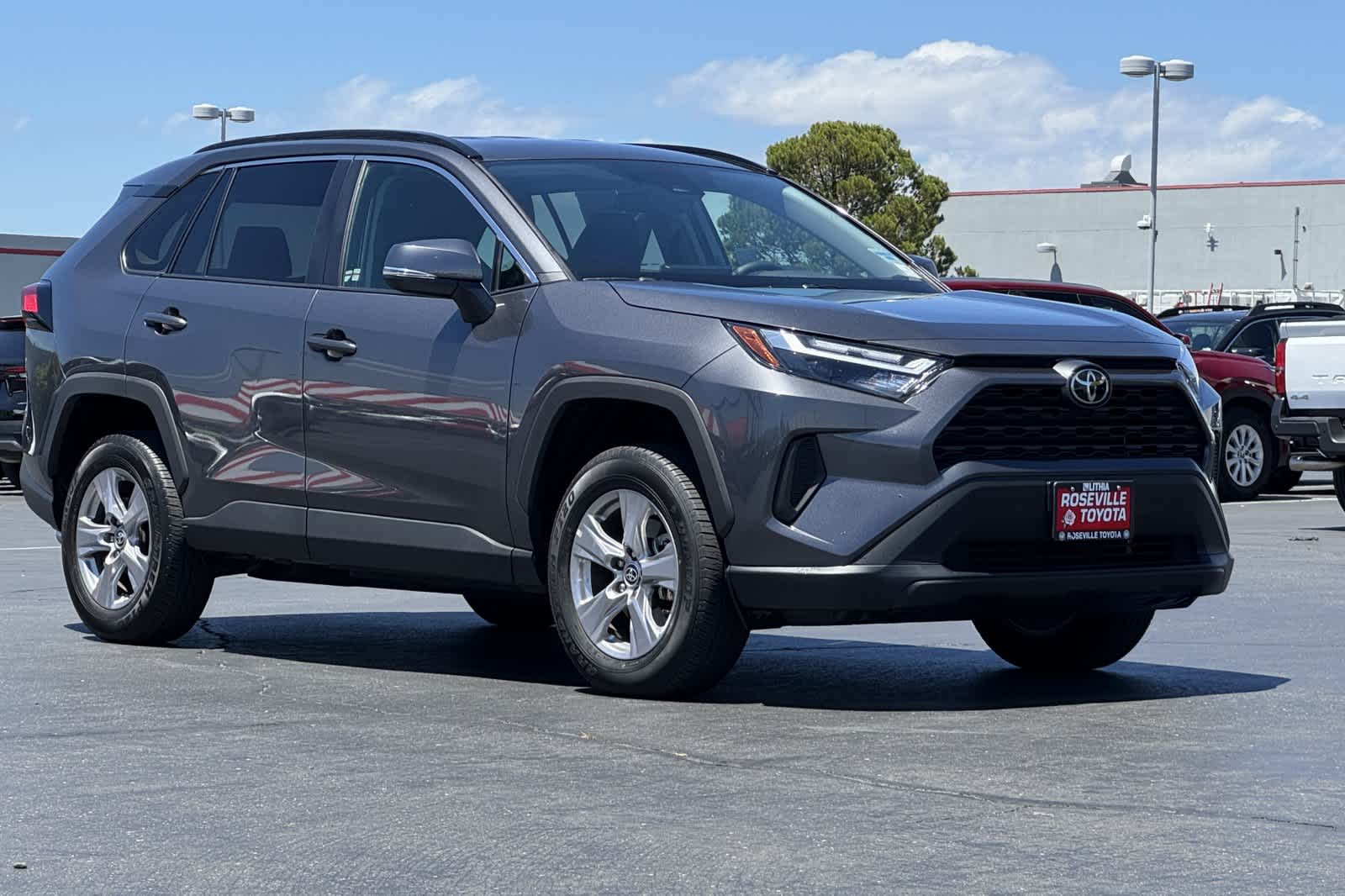 Thumbnail: 2025 Toyota RAV4 - 4
