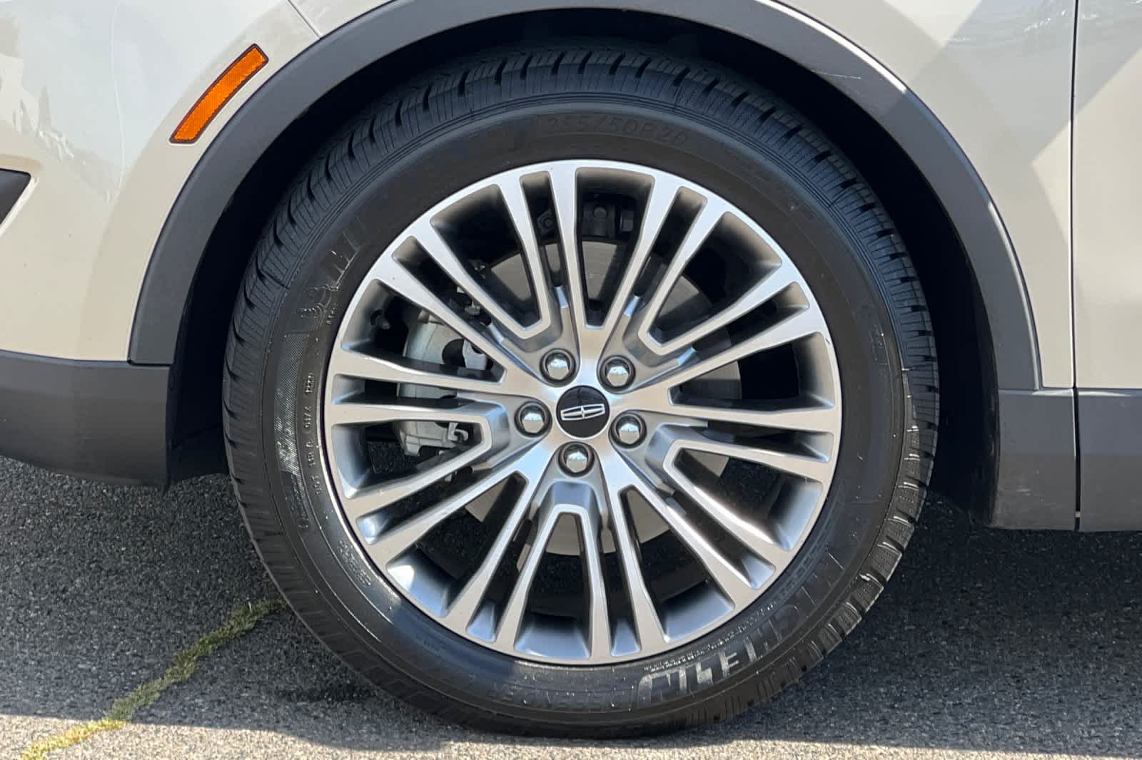 Thumbnail: 2016 Lincoln MKX - 33