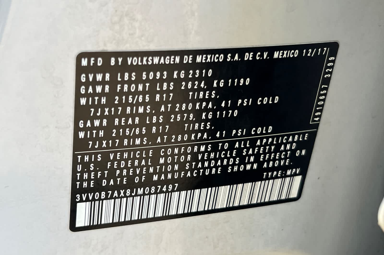 Thumbnail: 2018 Volkswagen Tiguan - 32