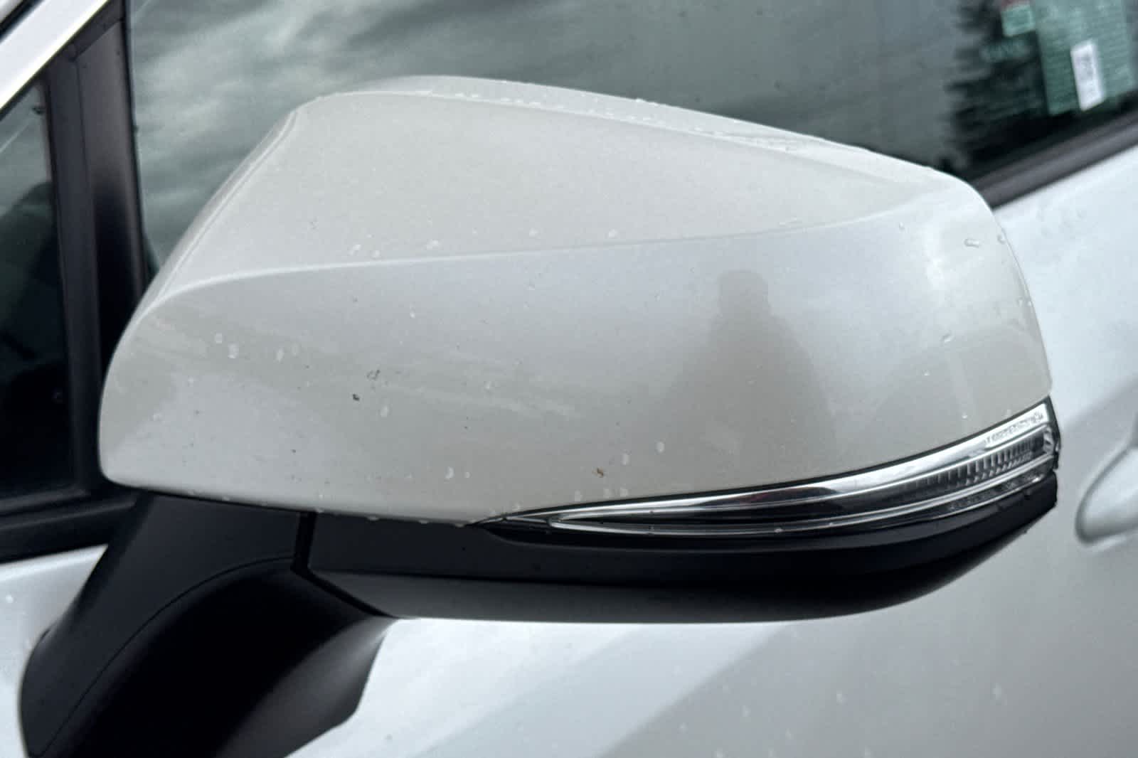 Thumbnail: 2024 Toyota RAV4 - 21