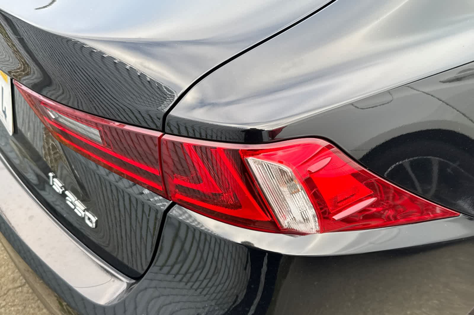 Thumbnail: 2014 Lexus IS - 15