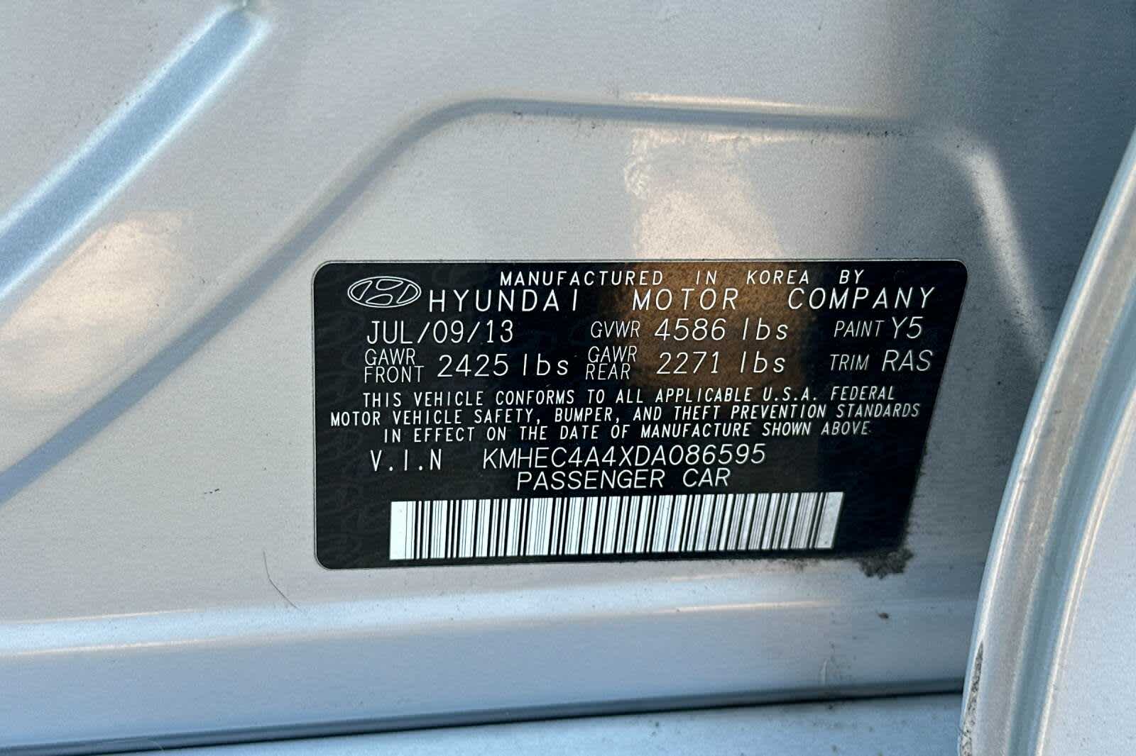 Thumbnail: 2013 Hyundai Sonata - 32