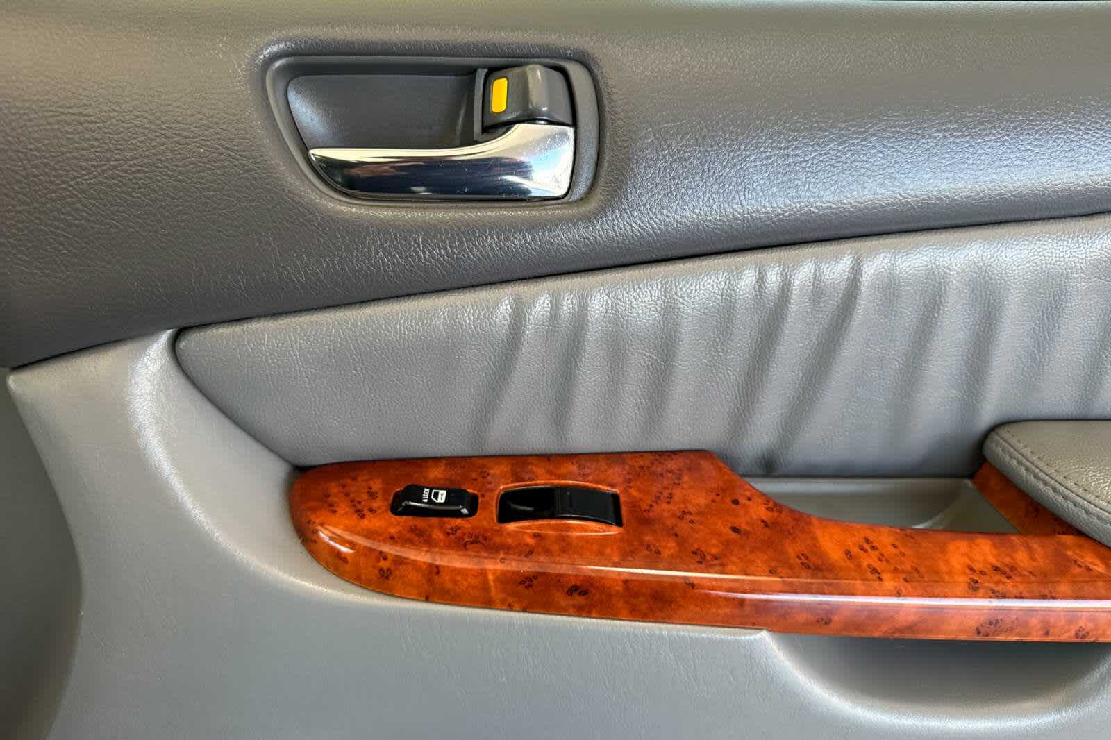Thumbnail: 2010 Toyota Sienna - 20