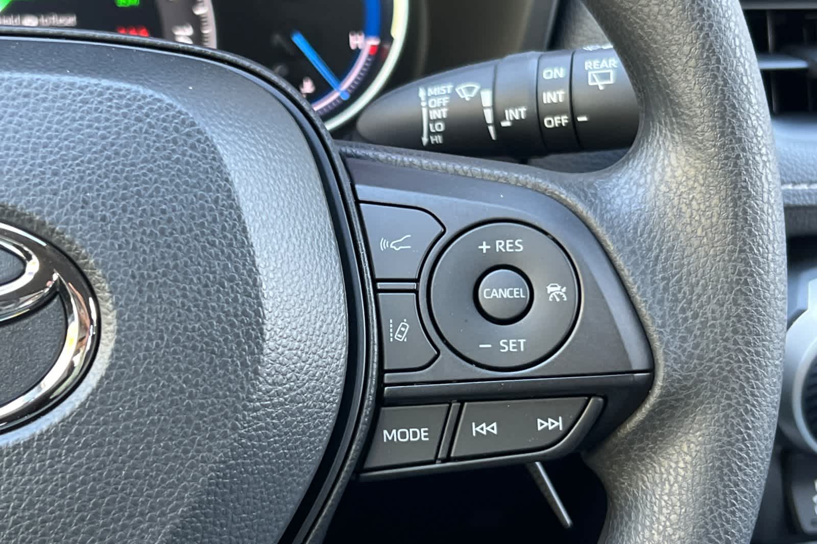 Thumbnail: 2025 Toyota RAV4 - 26