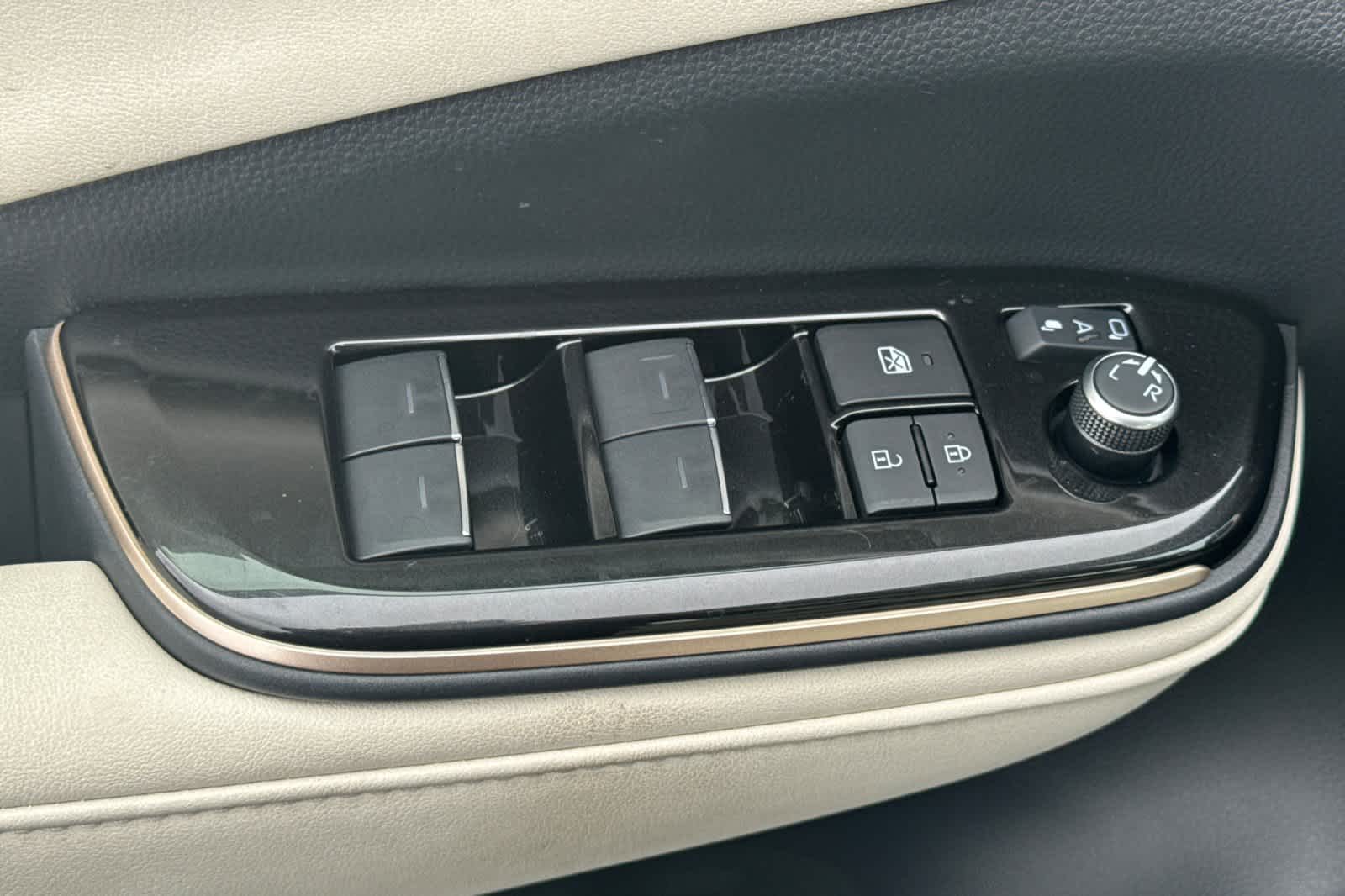 Thumbnail: 2026 Toyota Crown - 13