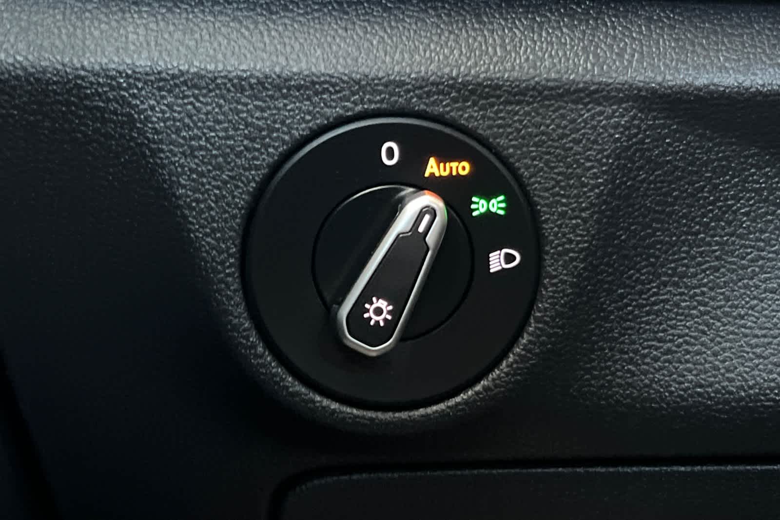 Thumbnail: 2024 Volkswagen Jetta - 27