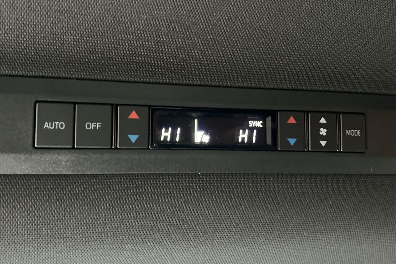 Thumbnail: 2026 Toyota Sienna - 14