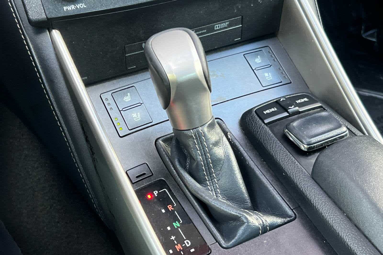 Thumbnail: 2015 Lexus IS - 22