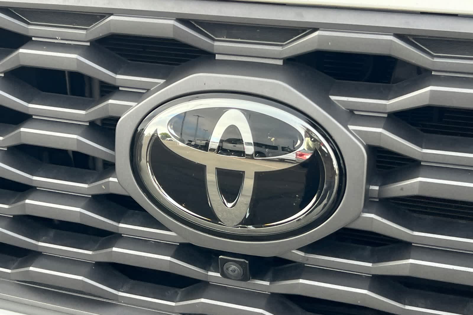 Thumbnail: 2023 Toyota Tacoma - 10