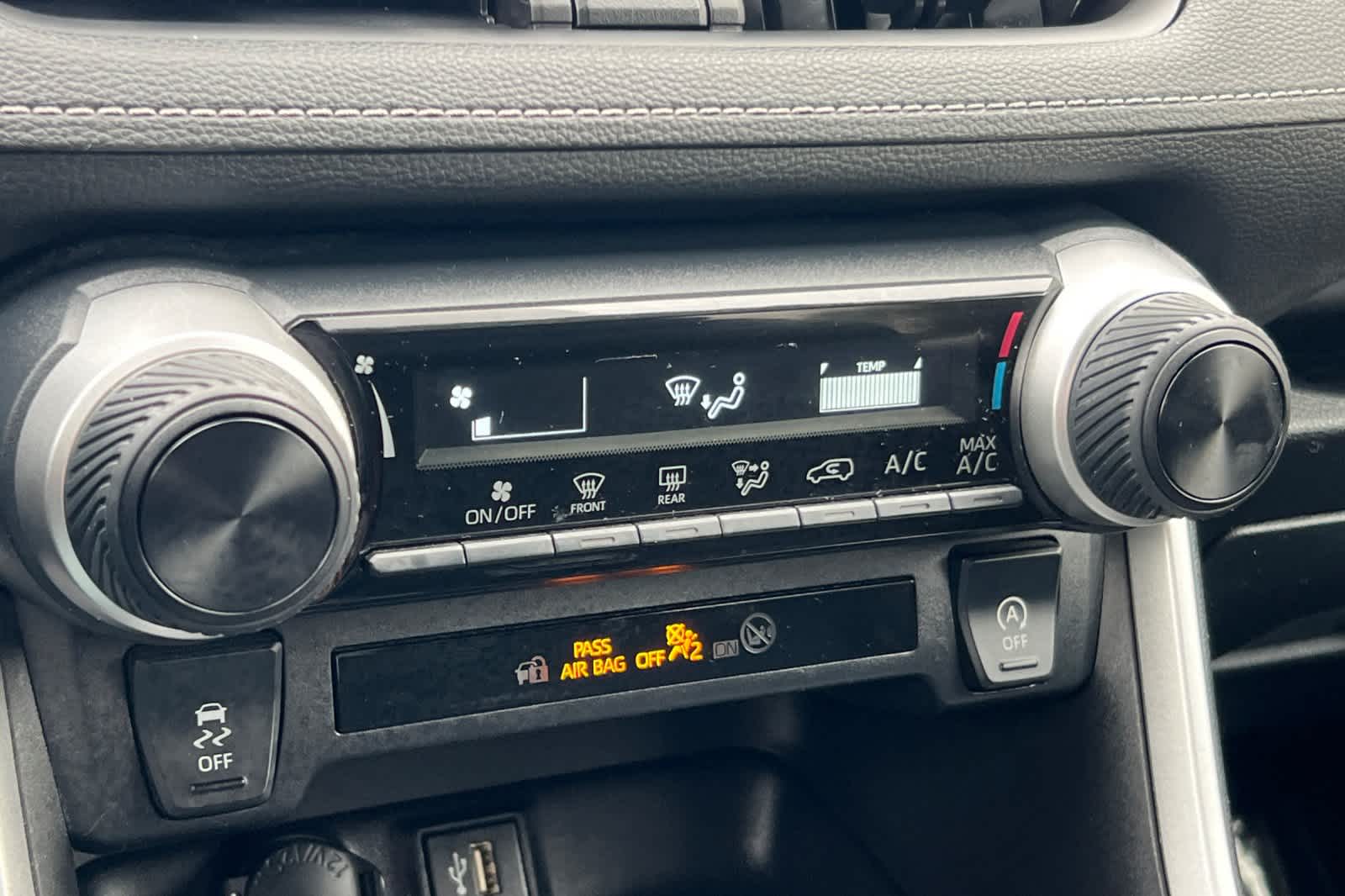 Thumbnail: 2024 Toyota RAV4 - 22