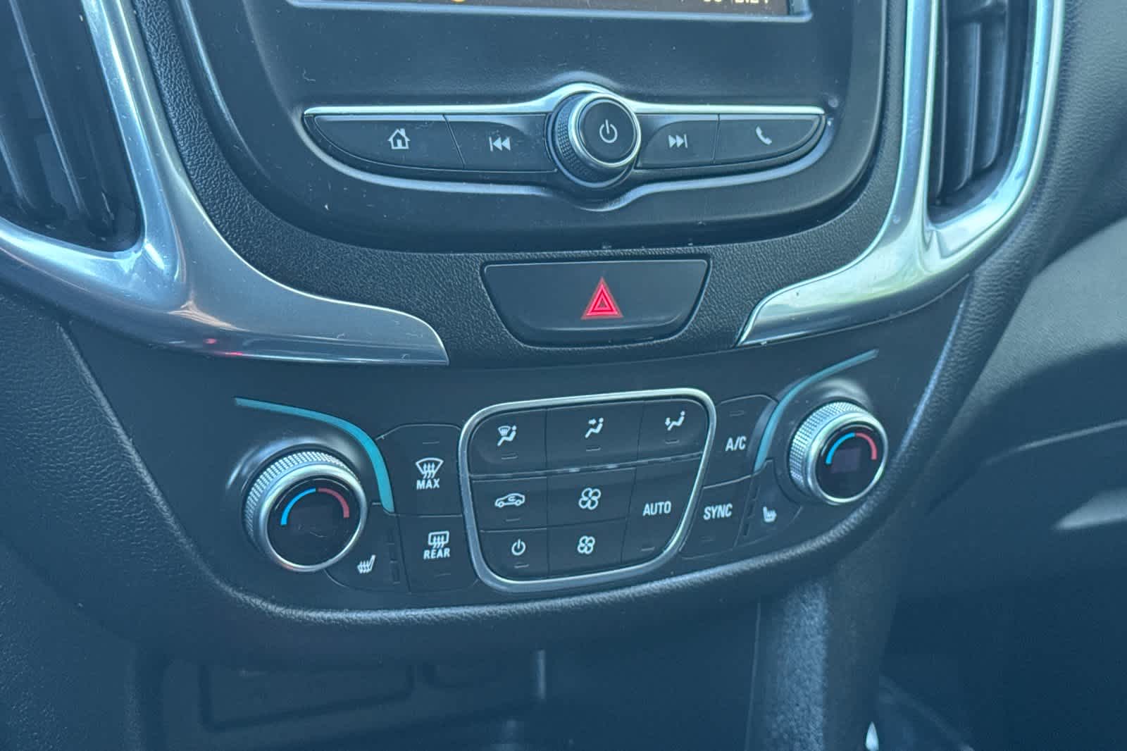 Thumbnail: 2019 Chevrolet Equinox - 22