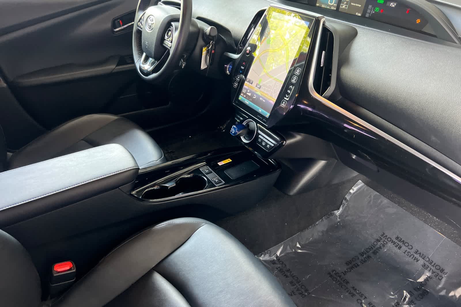 Thumbnail: 2020 Toyota Prius Prime - 16