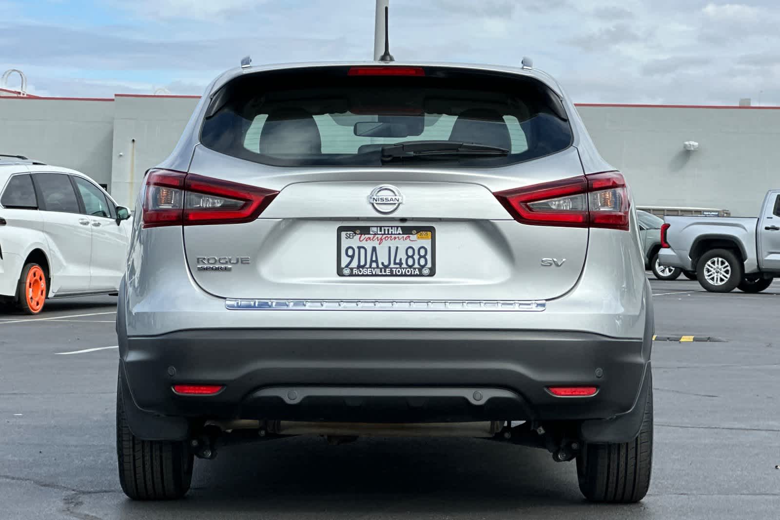 Thumbnail: 2022 Nissan Rogue Sport - 8