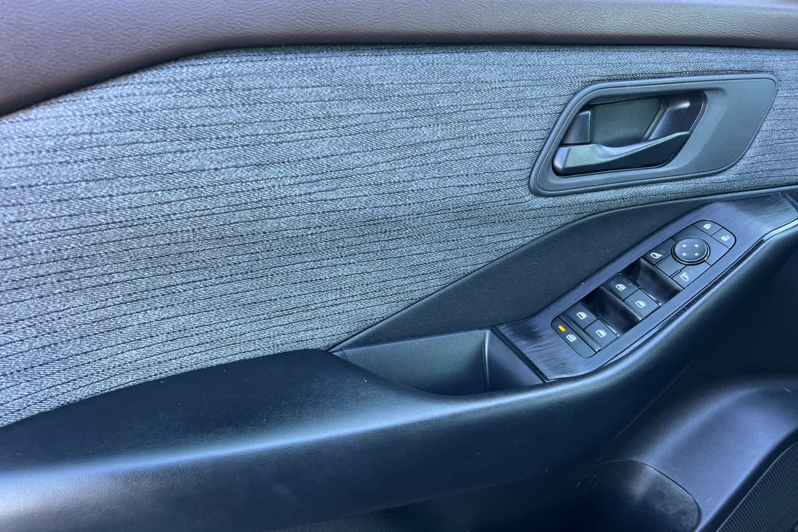 Thumbnail: 2023 Nissan Rogue - 12