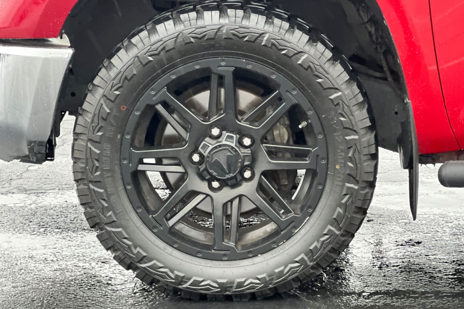 Thumbnail: 2019 Toyota Tundra - 27