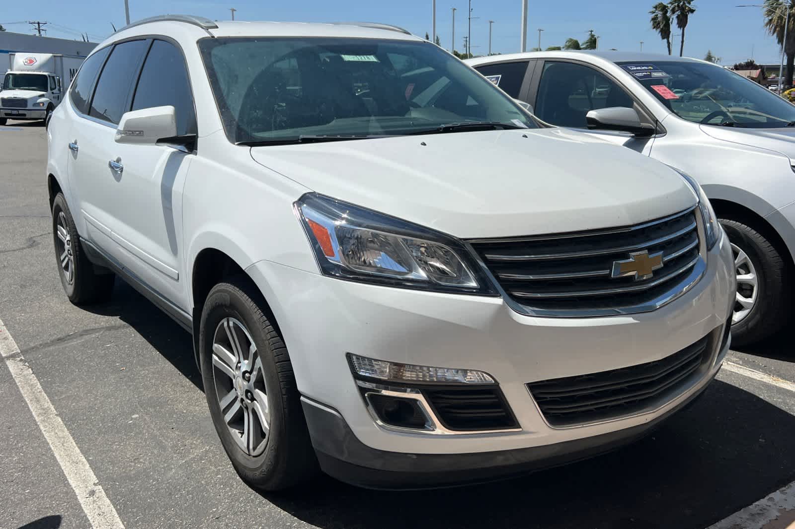 Thumbnail: 2017 Chevrolet Traverse - 3