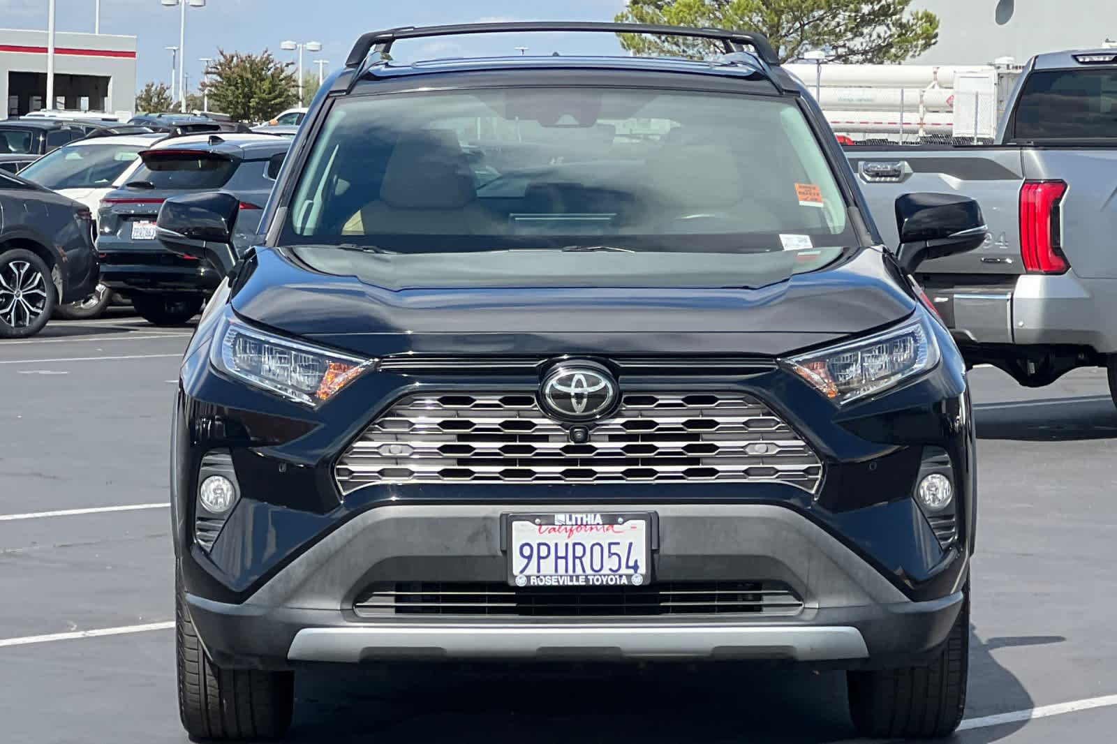 Thumbnail: 2021 Toyota RAV4 - 10
