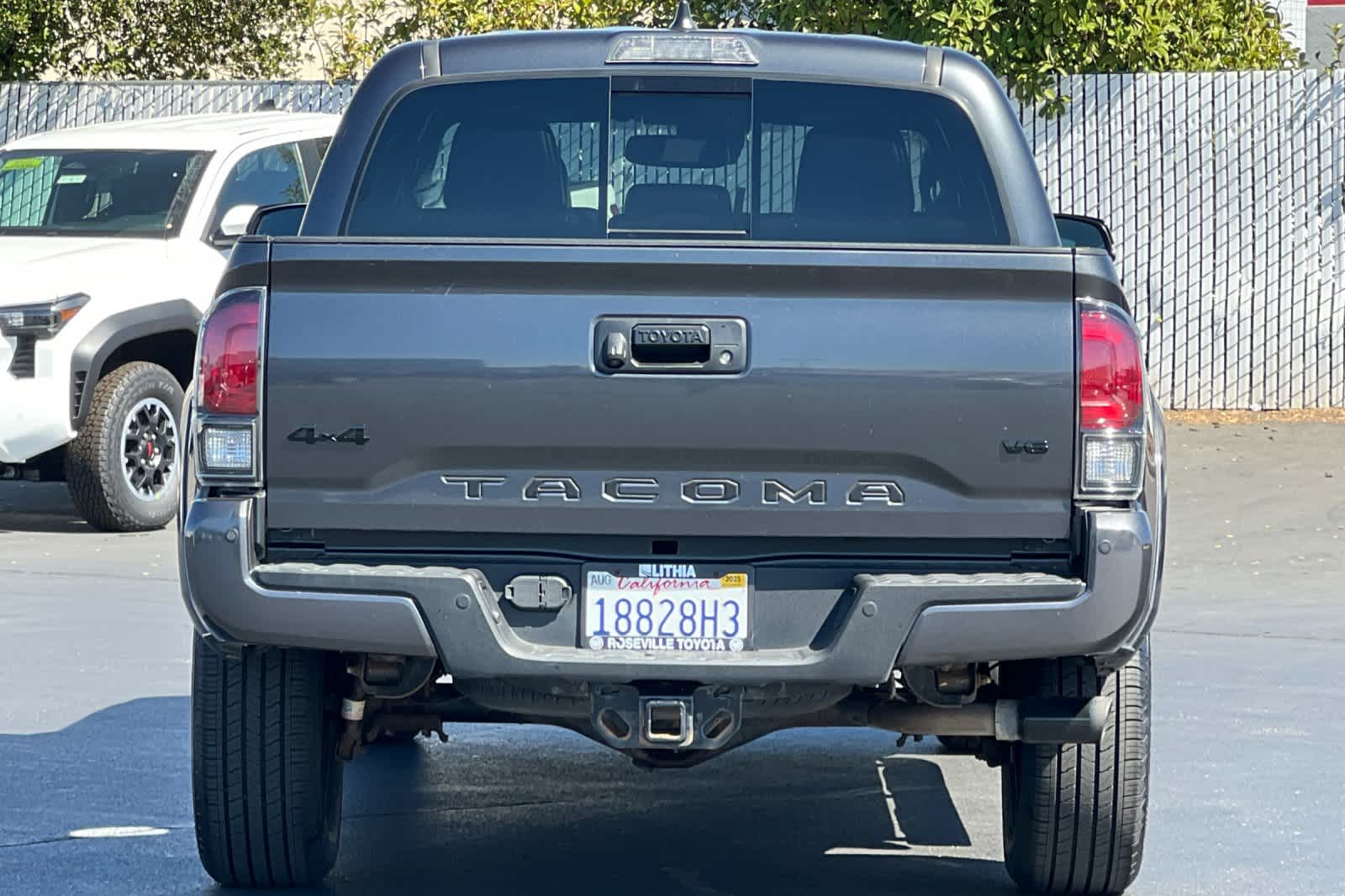 Thumbnail: 2021 Toyota Tacoma - 8