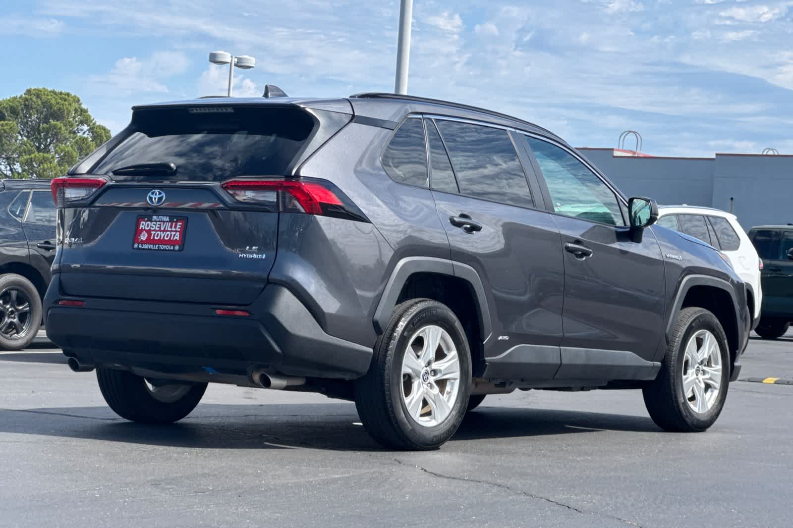 Thumbnail: 2021 Toyota RAV4 - 2