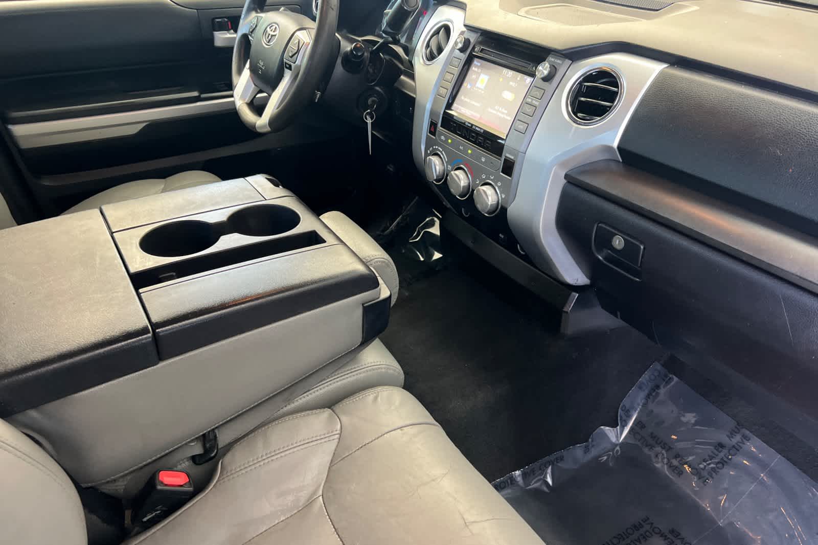 Thumbnail: 2014 Toyota Tundra - 16