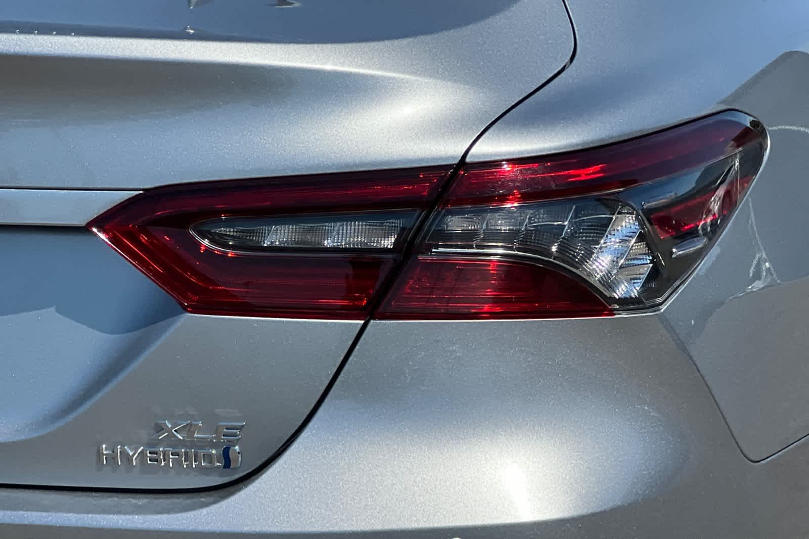 Thumbnail: 2023 Toyota Camry - 32