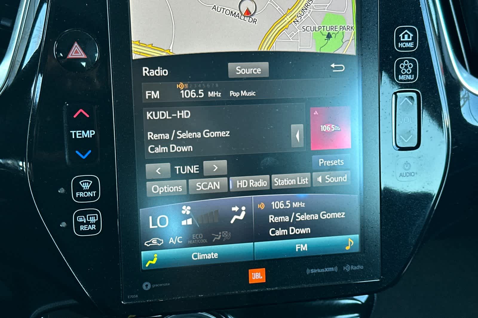 Thumbnail: 2021 Toyota Prius Prime - 21